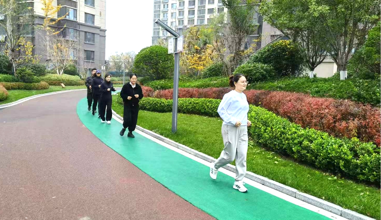 昱景东方营销部开展“健步跑”活动