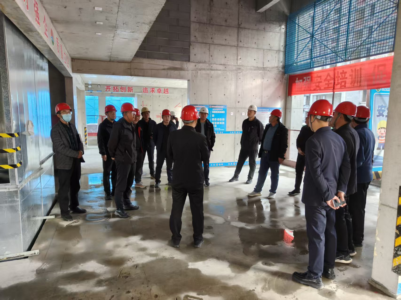 工程管理部组织开展项目观摩交流活动