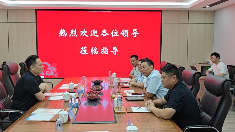 深化交流互鉴，共促行业发展：重庆单轨交通工程集团王晓辉莅临集团考察交流
